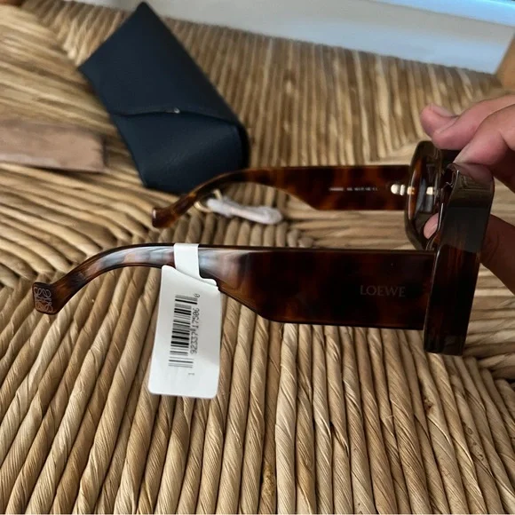 LOEWE Paula's Ibiza Dive Oversized Square-Frame Tortoiseshell Acetate Sunglasses - Picture 10 of 11